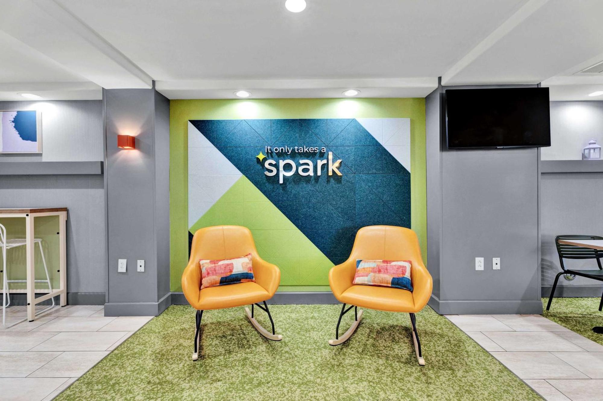 Spark By Hilton Plymouth Kültér fotó