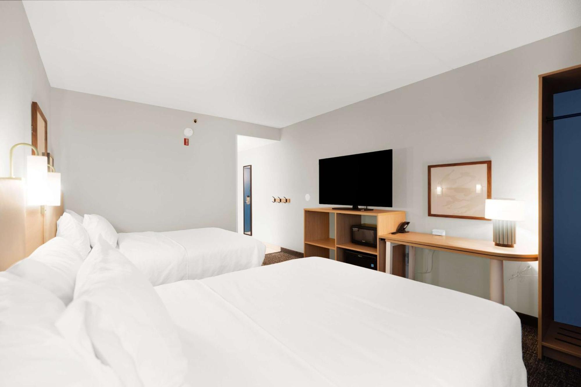 Spark By Hilton Plymouth Kültér fotó